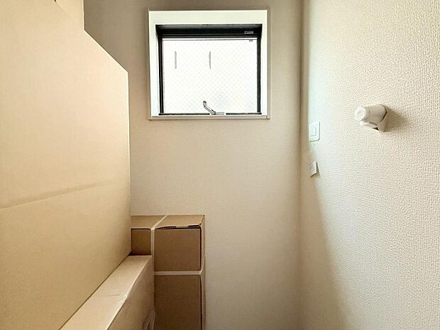 洗面室の収納量や洗面台の仕様など、写真では判らないことはお気軽にお尋ねください。