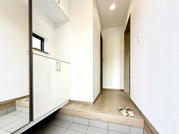 ご家族の「ただいま」「おかえり」の声と笑顔に癒され、心あたたまる空間です。