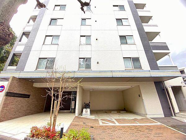 現地にて、住まいの実際の日当たりや、周辺の街並み・交通量などをご体感くださいませ。
