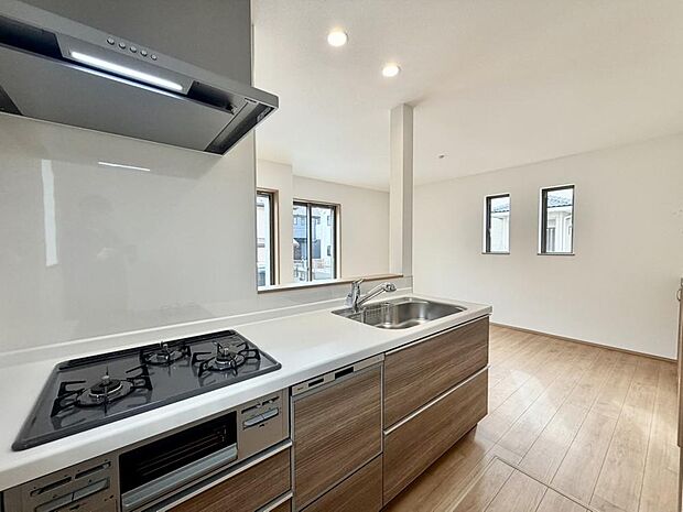 写真だけでは判らないこともあります。設備、仕様などの詳細はお尋ねください。