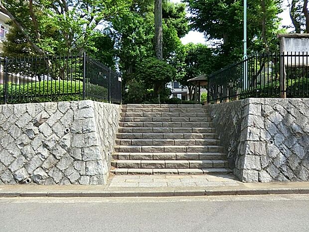 柴崎四公園まで約494m