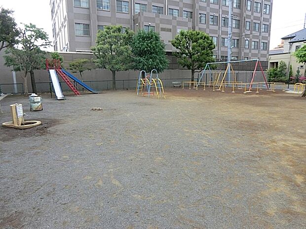 山王児童公園まで約381m