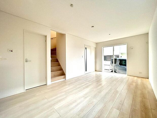 のびのびと寛げるリビングは、ご家族のお気に入りの空間になりそうです。