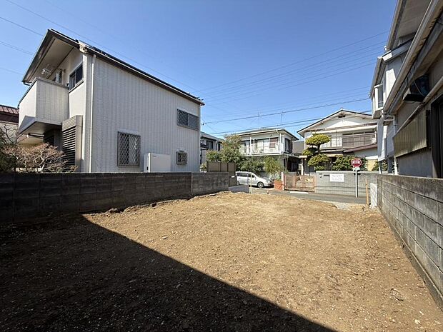 対面式キッチンとリビング階段が採用されています。ご家族のコミュニケーションが深まる間取りです。