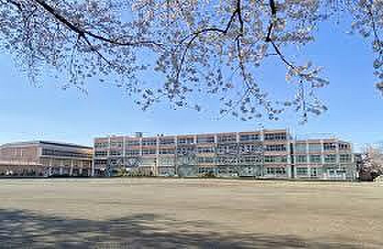 東村山市立東村山第五中学校まで約541m