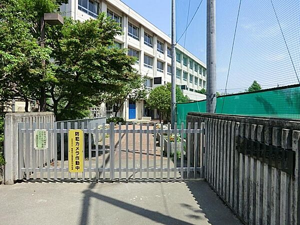 稲城市立稲城第四中学校まで約452m