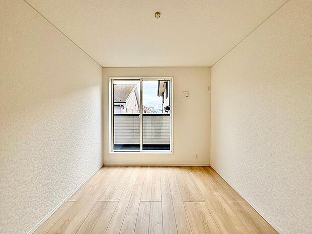 お手入れがしやすい仕様です。普段はフロアモップなどを使って、簡単にお掃除ができそうです。