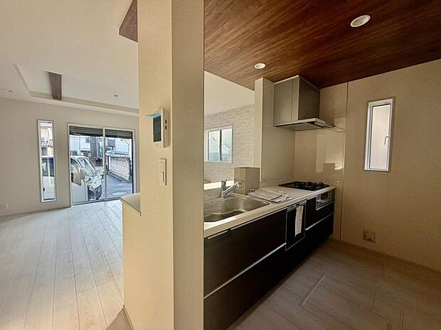 写真だけでは判らないこともあります。設備、仕様などの詳細はお尋ねください。