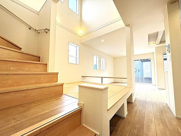 リビング階段のため、ご家族が顔を合わせやすく、コミュニケーションを取る機会が増えそうです。