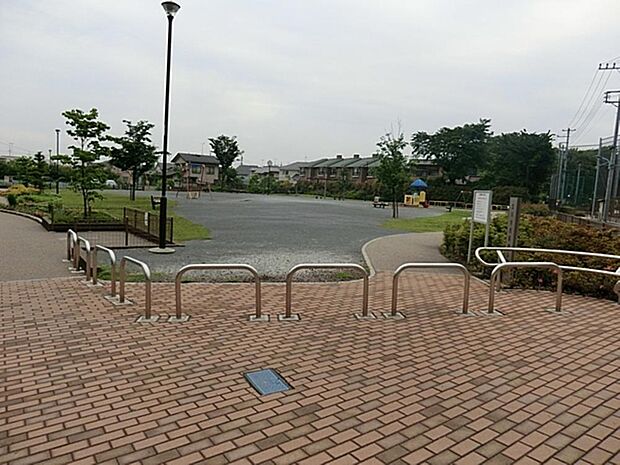 見影橋公園まで約714m