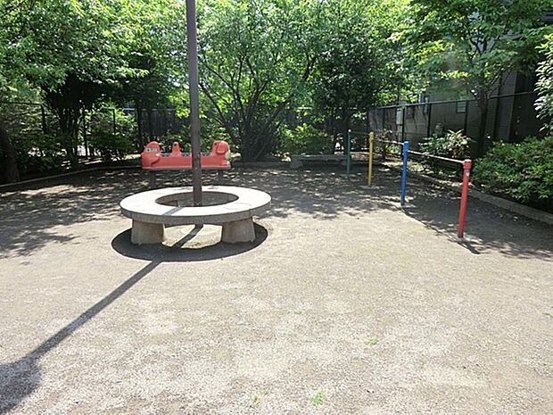 鈴木小南公園まで約501m