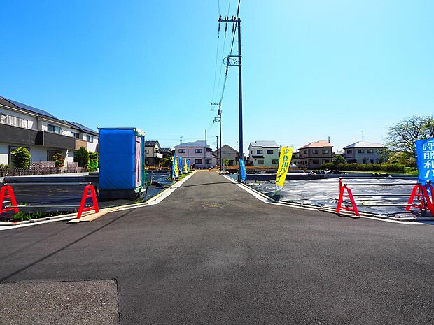 周辺の買い物施設、教育施設などの情報もご案内させていただきます。