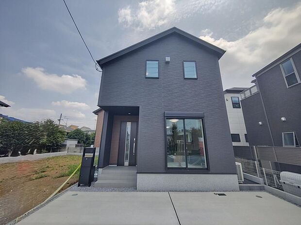 幅広い世代の方が暮らしやすい、豊かな自然とほどよい利便を享受する住環境です。