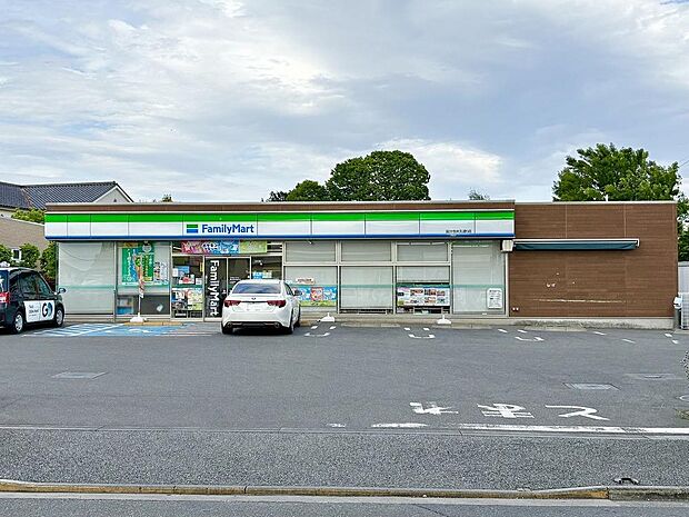 ファミリーマート国分寺弁天通り店まで約559m