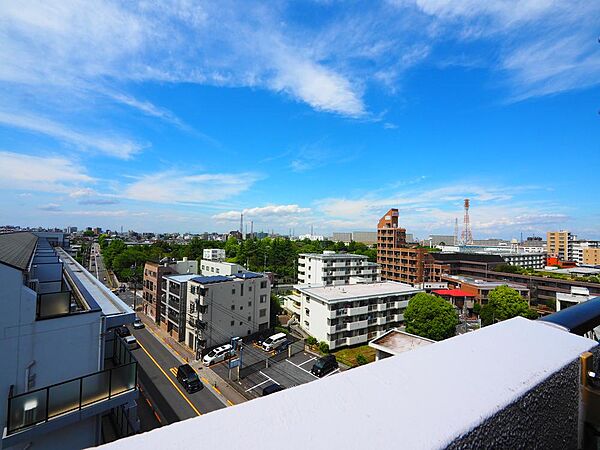 お天気の良い日には、気持ちの良い青空が楽しめそうです。