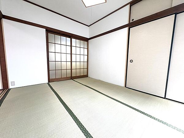 お好みの家具を置いたり、小物を飾り、お気に入りの空間づくりが楽しめそうです。