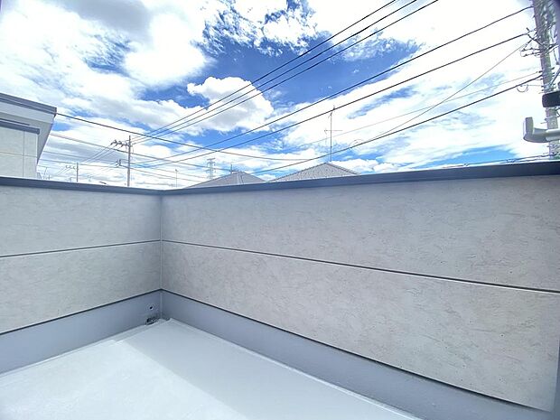 お天気の良い日には、気持ちの良い青空が楽しめそうです。