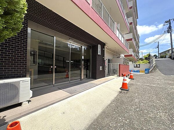 現地にて、住まいの実際の日当たりや、周辺の街並み・交通量などをご体感くださいませ。