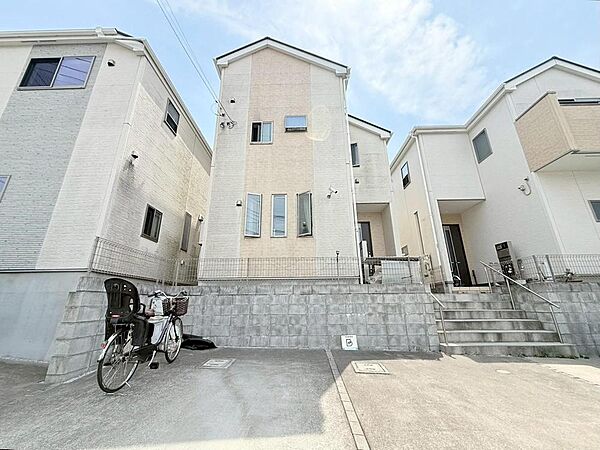 ご契約～住み始めるまでの費用や、ご自宅での準備なども、しっかりとご説明させていただきます。