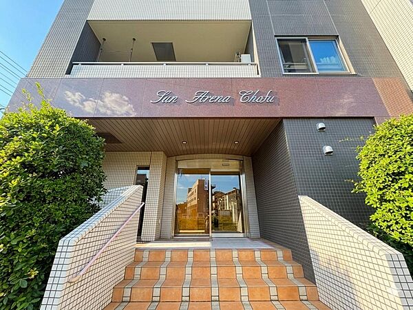 周辺の買い物施設、教育施設などの情報もご案内させていただきます。※バーチャル加工を施しています。