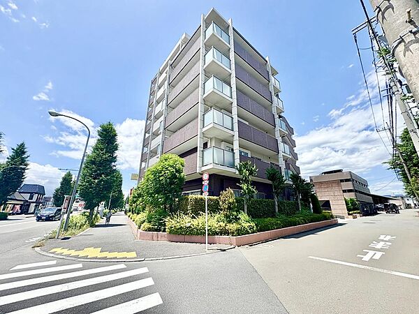「ネットで見た」とお電話をいただければ、当日のご見学予約も可能です。