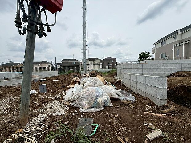 交通量や駅までの距離も、購入時の大切なポイントです。実際に現地でご確認ください。