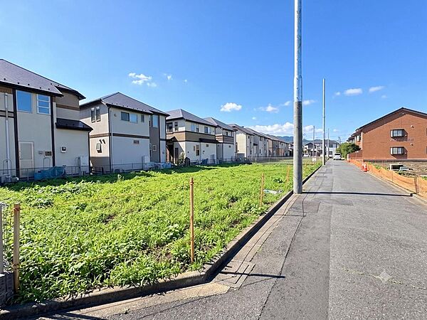 幅広い世代の方が暮らしやすい、豊かな自然とほどよい利便を享受する住環境です。