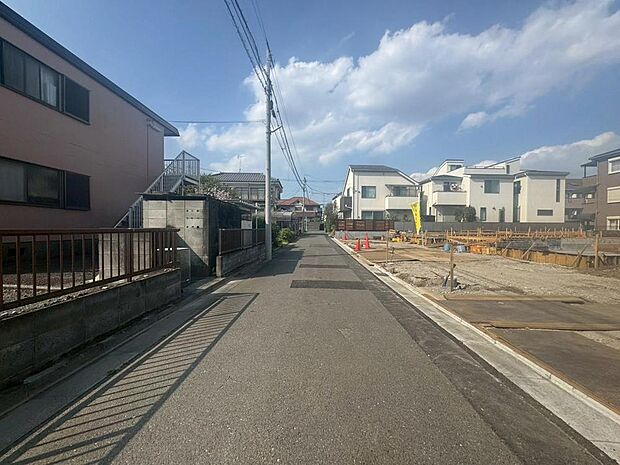 JR武蔵野線「新小平」駅まで徒歩7分の立地です。通勤・通学、お出かけに便利です。