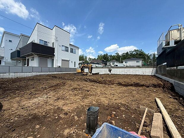 幅広い世代の方が暮らしやすい、豊かな自然とほどよい利便を享受する住環境です。