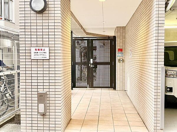 住戸内はもちろん、共用部や周辺の街並みなども併せてご見学いただけます。