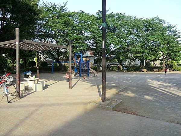 羽衣東公園まで約659m