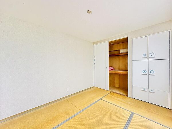 和室は、書斎や来客用などライフスタイルに合わせて多目的にお使いいただけます。