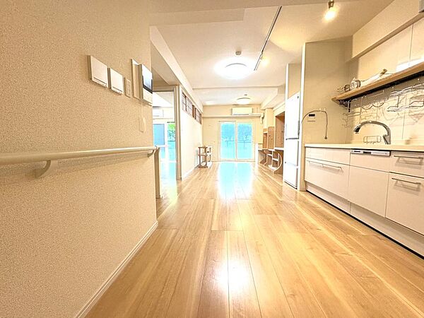 採光・通風に考慮されたLDKです。快適で居心地の良い、家族団らんのひと時をお過ごしいただけます。