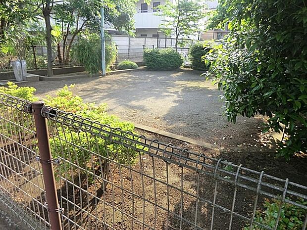 ほりばた公園まで約110m
