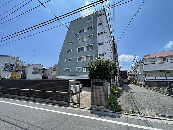 住戸内はもちろん、共用部や周辺の街並みなども併せてご見学いただけます。