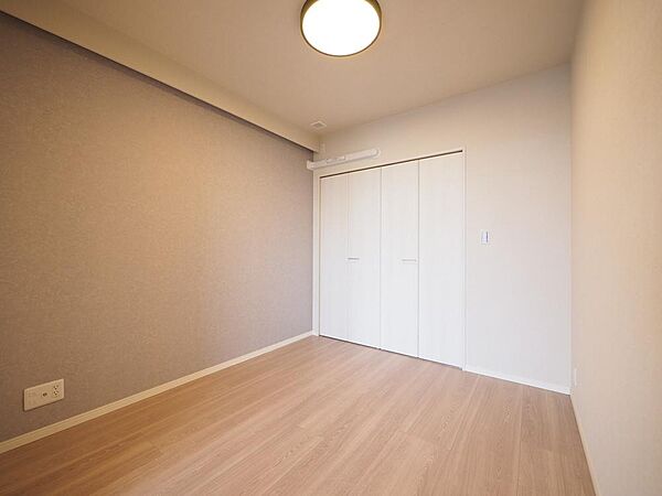 各居室に収納スペースがあるので、それぞれのお部屋に自分の荷物を収納いただけます。