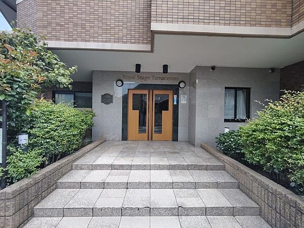 セキュリティーに配慮されたTVモニタ付インターホン・オートロック設置マンションです。