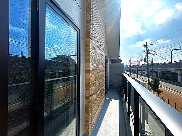 お天気の良い日には、気持ちの良い青空が楽しめそうです。