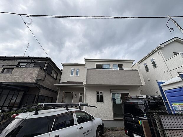 南向きの新築一戸建てです。たっぷりの自然光に包まれる、心地よい暮らしが実現します。
