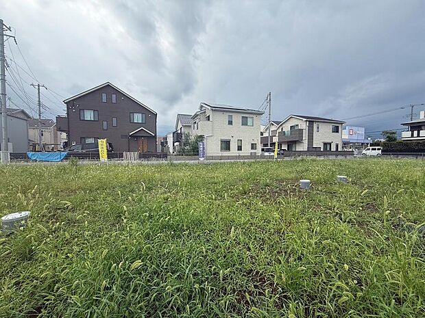 お住まいづくりの資金計画など、土地以外のこともサポートさせていただきます。
