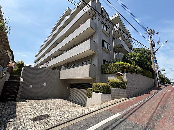 現地のご案内のほか、先々の暮らしに必要なお金や、最適な準備などもご説明いたします。