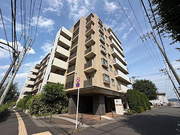 周辺の買い物施設、教育施設などの情報もご案内させていただきます。