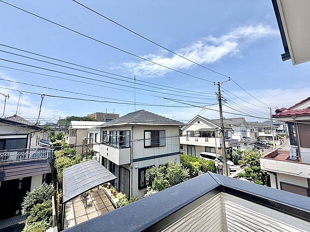 お天気の良い日には、気持ちの良い青空が楽しめそうです。