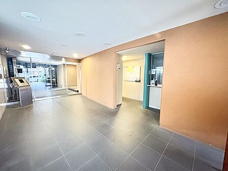 住戸内はもちろん、共用部や周辺の街並みなども併せてご見学いただけます。