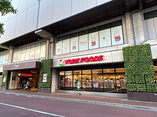 ヨークフーズ練馬高野台店まで約627m