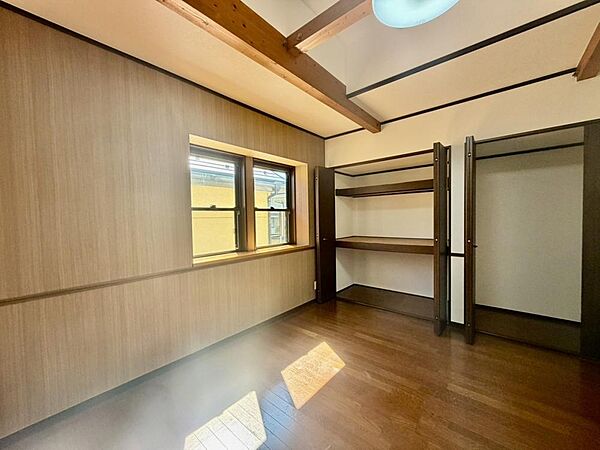 各所に収納が設けられているため、ライフスタイルや、ご家族の生活動線に合わせて活用できます。