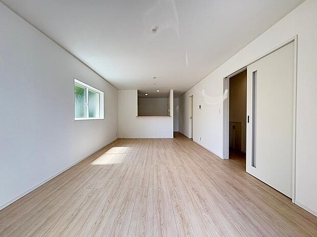 写真と現地では、大きさ・広さの感覚が違います。是非、ご自身の目で確かめてください。