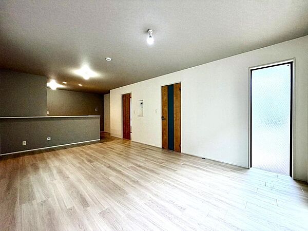 室内リフォーム実施、綺麗な室内で気持ちよく新生活をスタートできます。