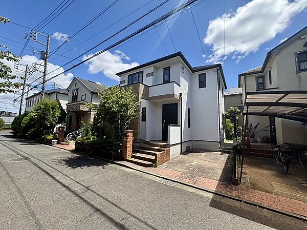 周辺の買い物施設、教育施設などの情報もご案内させていただきます。