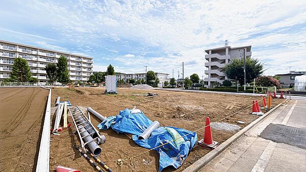 現地だけではなく、周辺の施設・道路など、生活するにあたって重要なポイントも併せてご案内可能です。